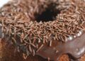 Bolo de Chocolate com Calda de Brigadeiro